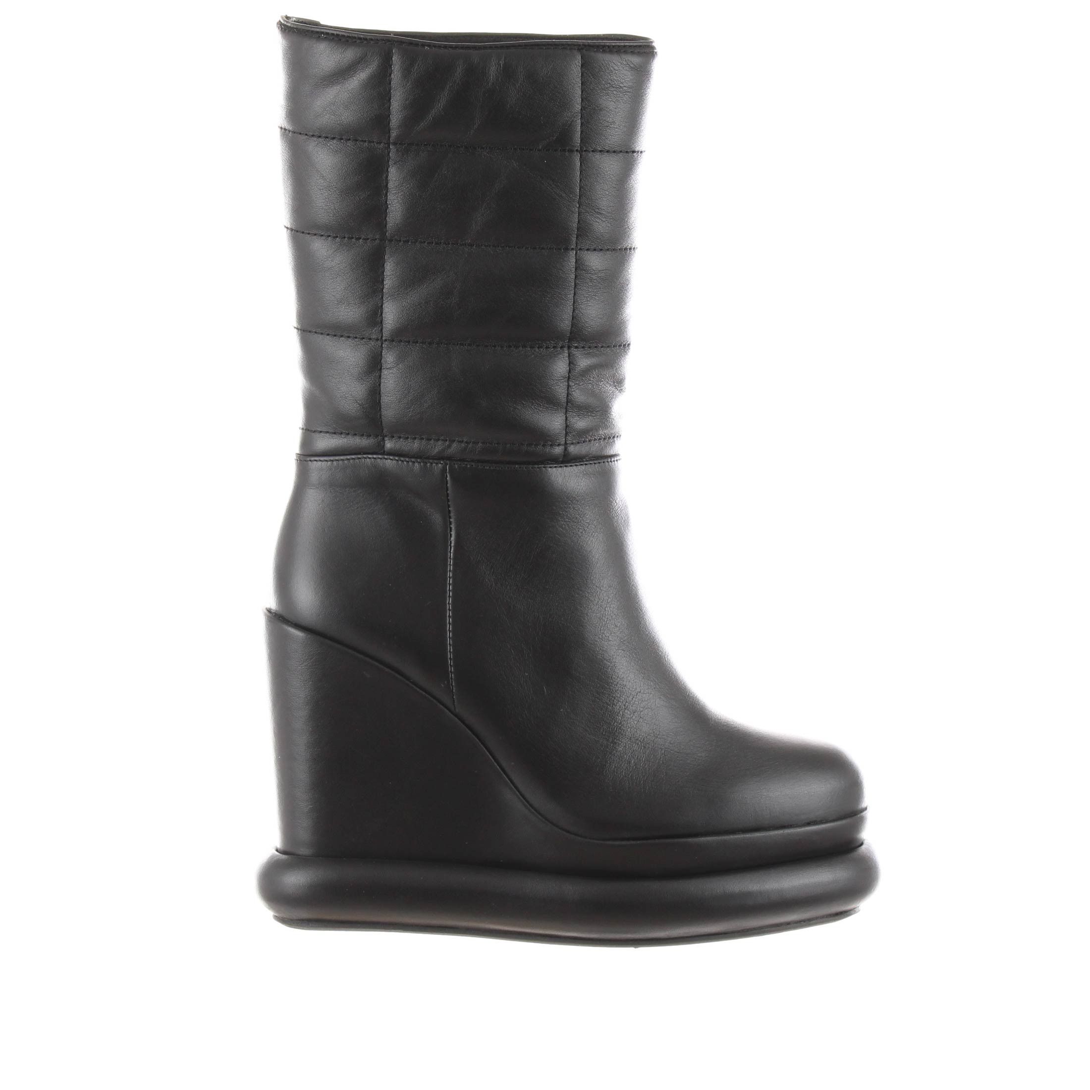 Stivaletto margie in nappa trapuntata con zeppa
