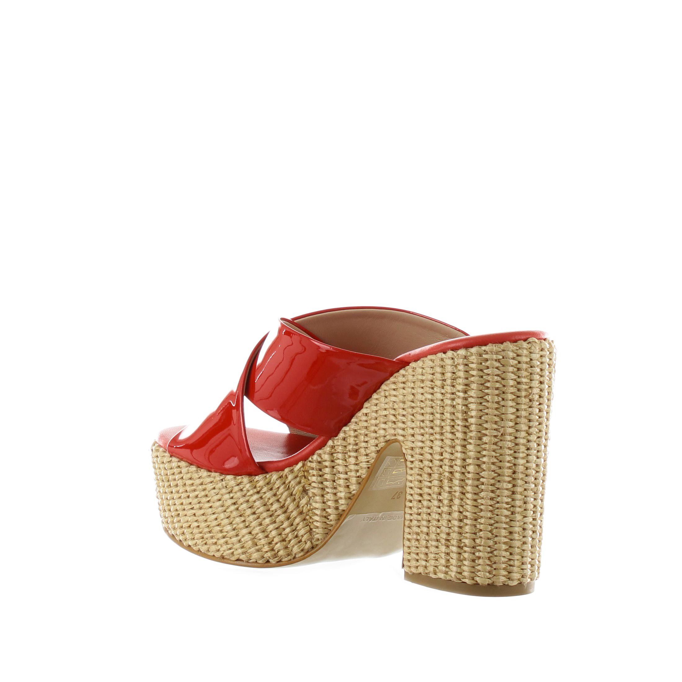 Chiara pasquini sabot platform in vernice con tacco in raffia da donna