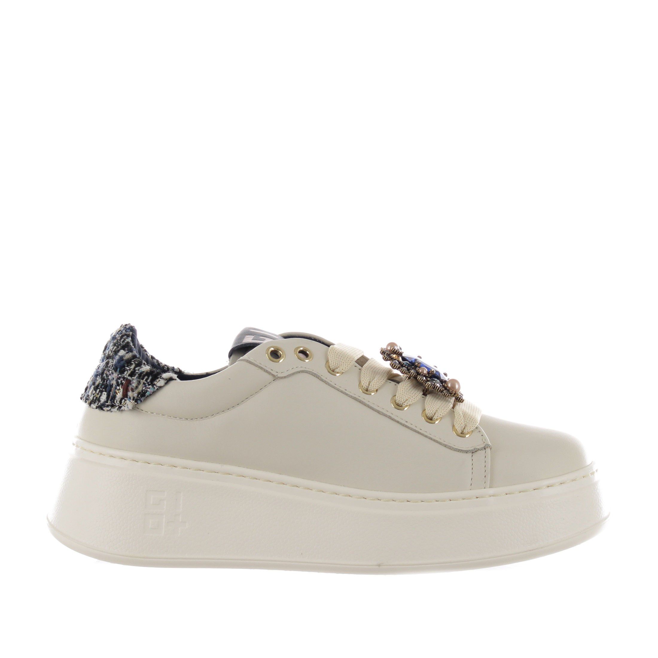 Gio+ sneaker in pelle con dettaglio gioiello da donna