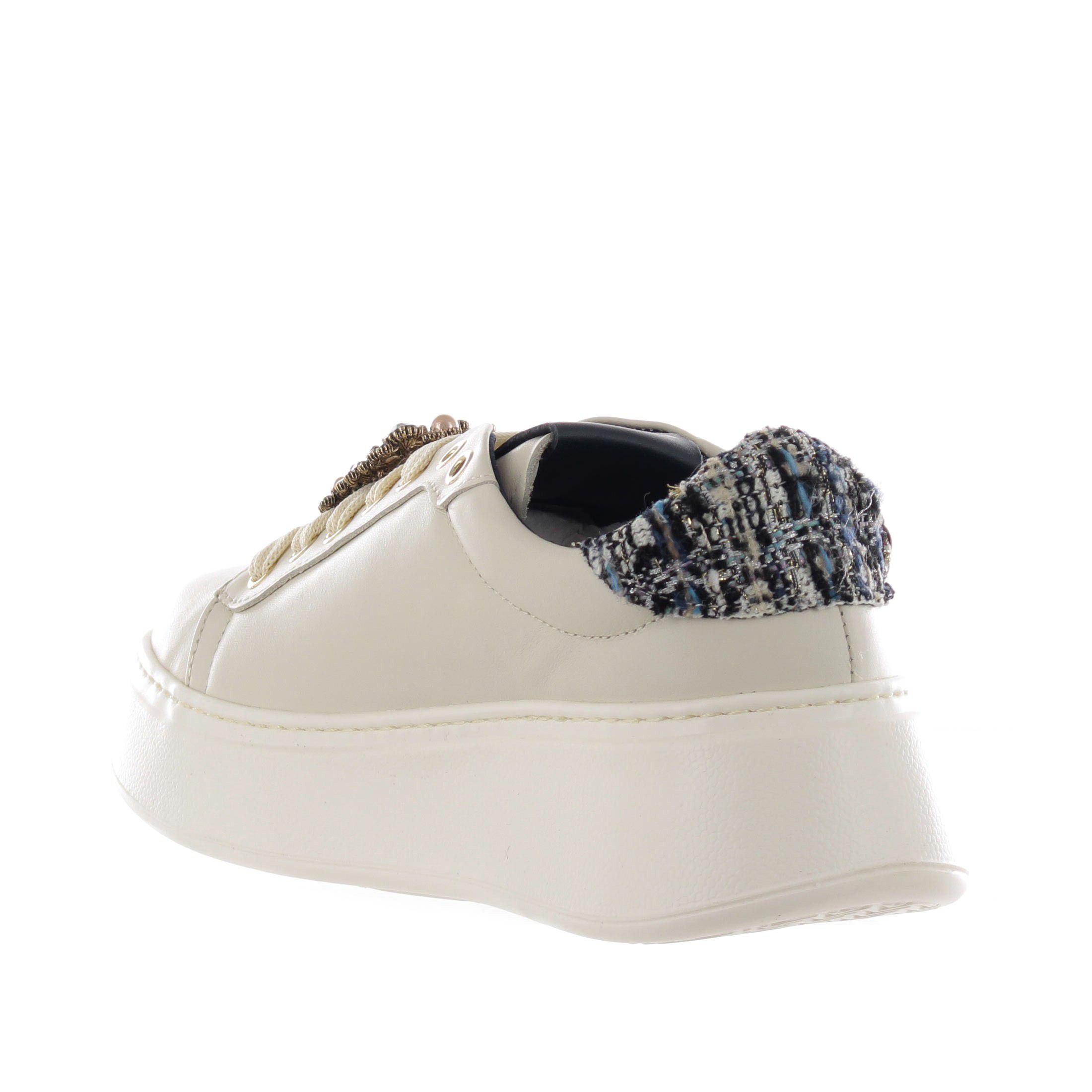 Gio+ sneaker in pelle con dettaglio gioiello da donna