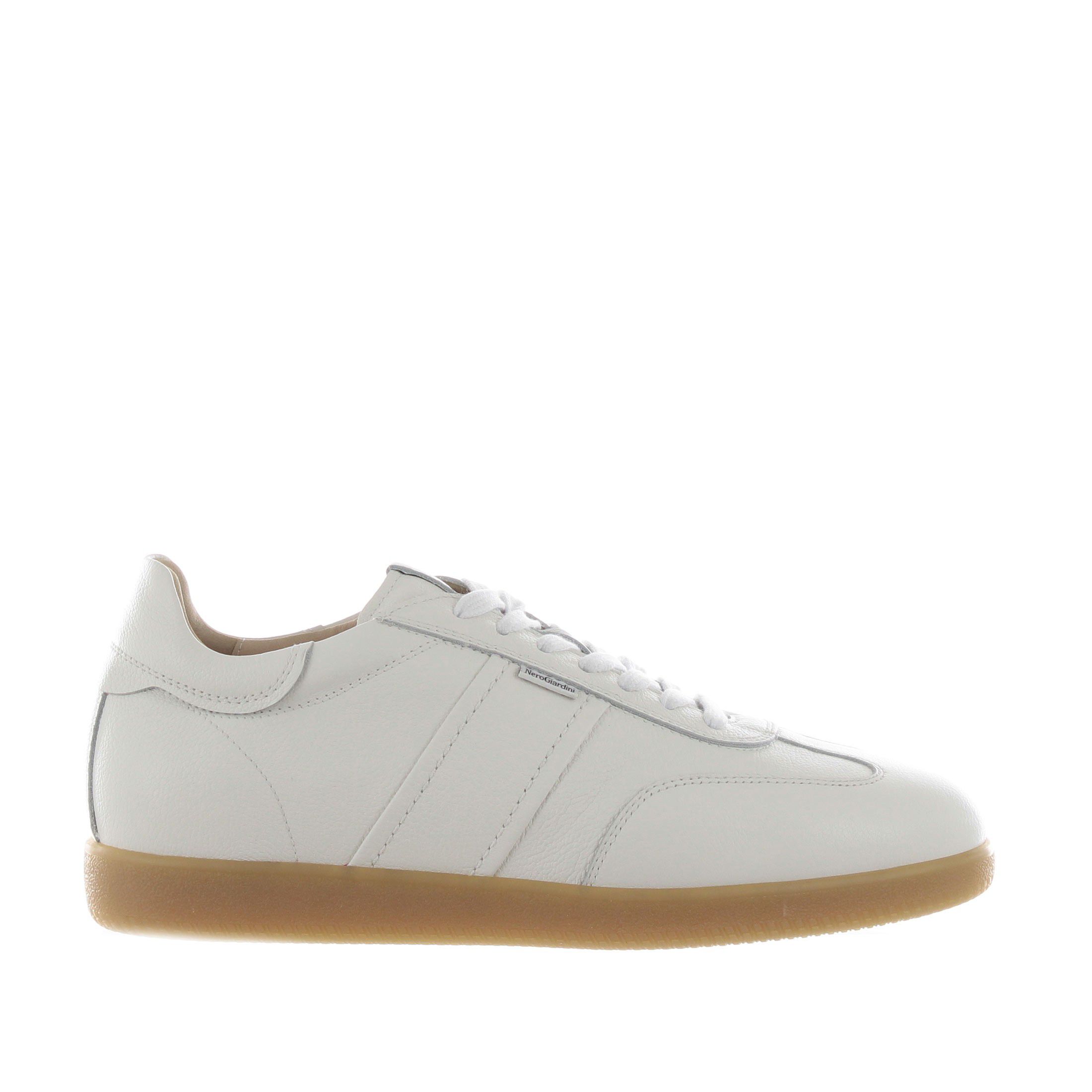 Nero giardini sneaker in pelle da uomo