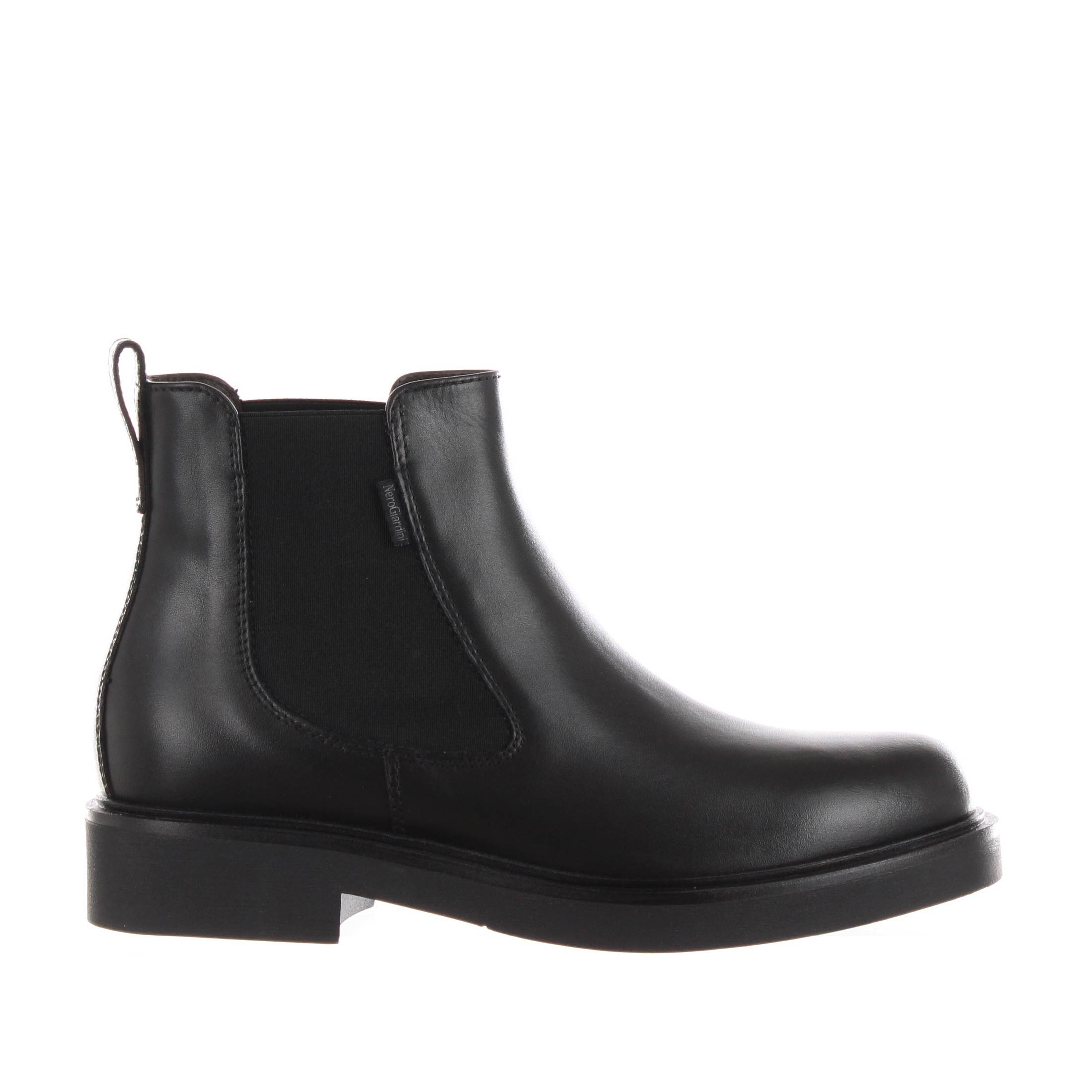 Nero giardini stivaletto beatles in pelle da donna