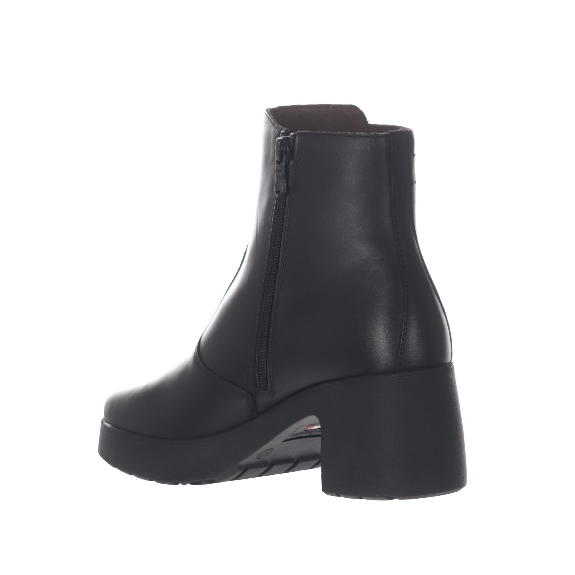 Nero giardini stivaletto in pelle con borchie decorative da donna