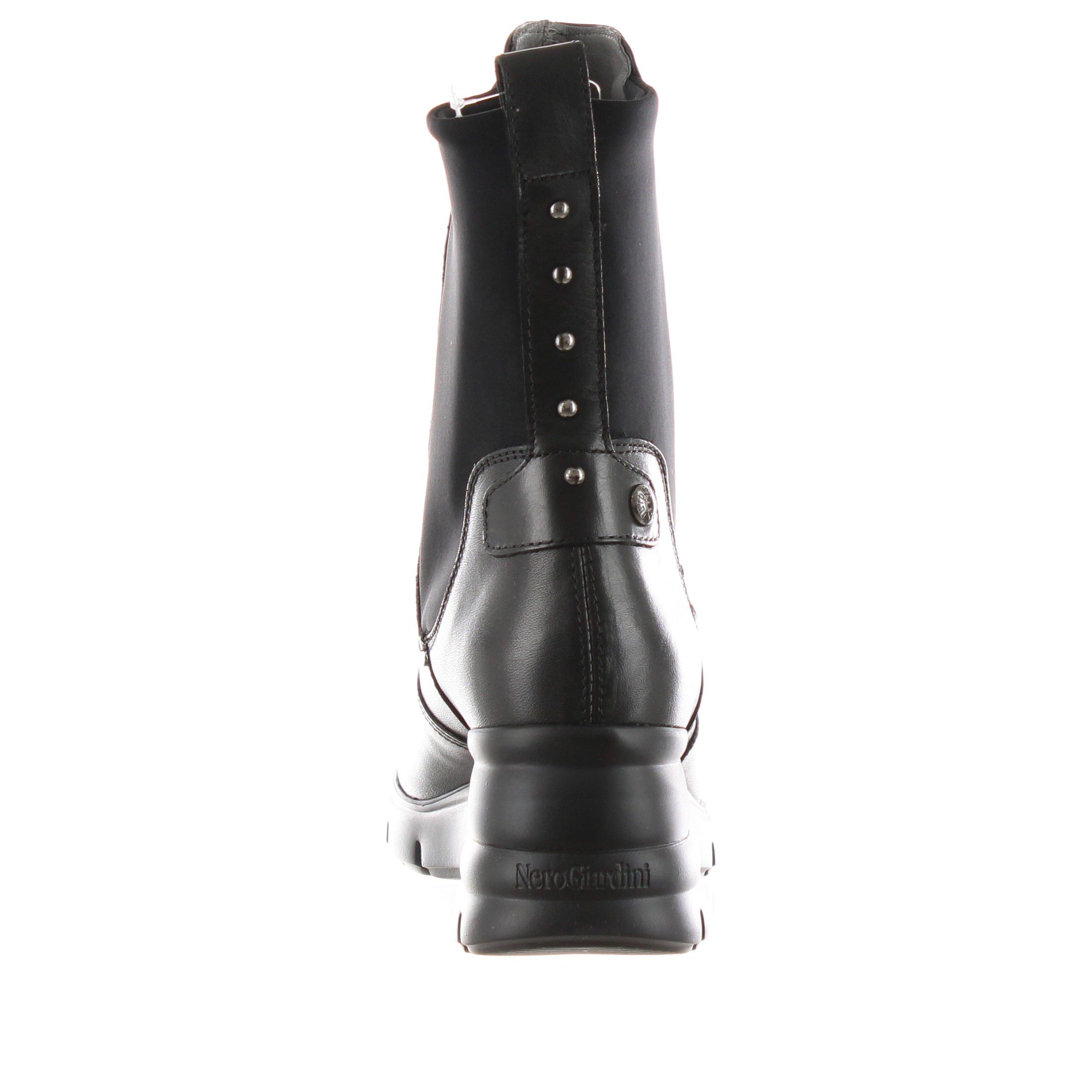 Nero giardini stivaletto in pelle con borchie decorative da donna