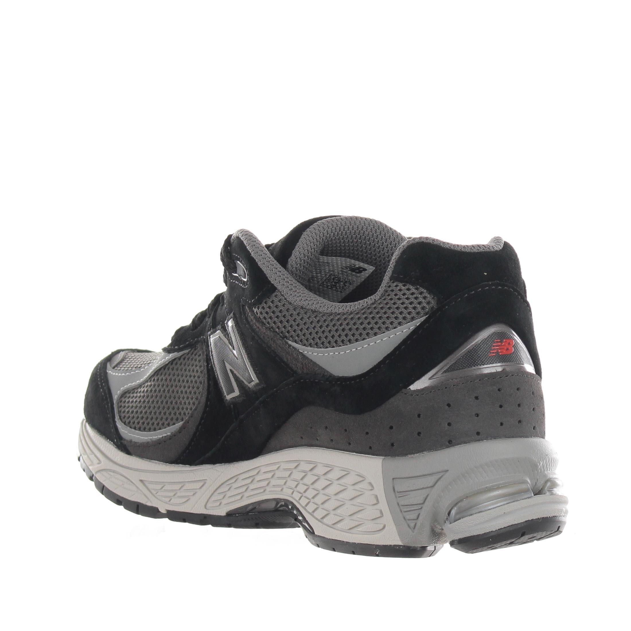 New balance sneaker 2002r in camoscio e mesh da uomo