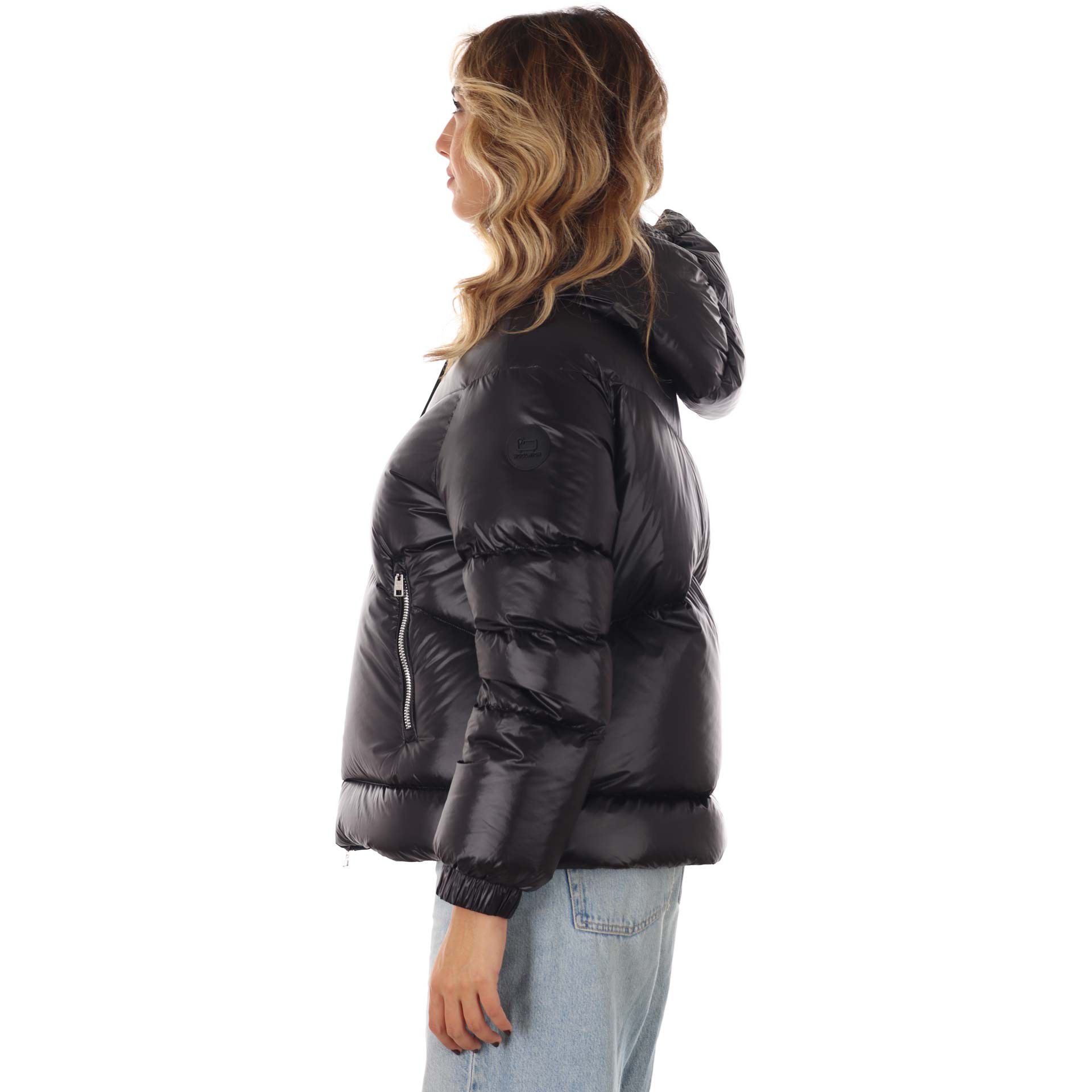 Woolrich piumino corto aliquippa in nylon lucido da donna
