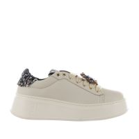 Gio+ sneaker in pelle con dettaglio gioiello da donna