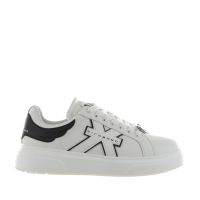 John richmond sneaker in pelle con ali decorative da uomo