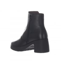 Nero giardini stivaletto in pelle con borchie decorative da donna
