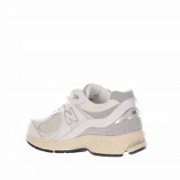 New balance sneaker 2002 in camoscio da uomo