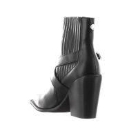 Steve madden stivaletto in pelle con cinturini da donna