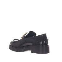 Vsl mocassino in pelle con morsetto metallico da donna
