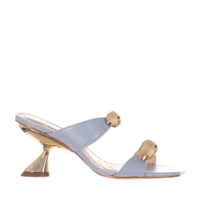 Sabot in pelle con accessorio metallico