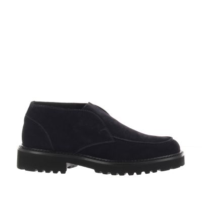 Desert boot in suede