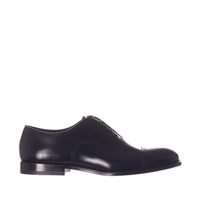 Stringata oxford in pelle
