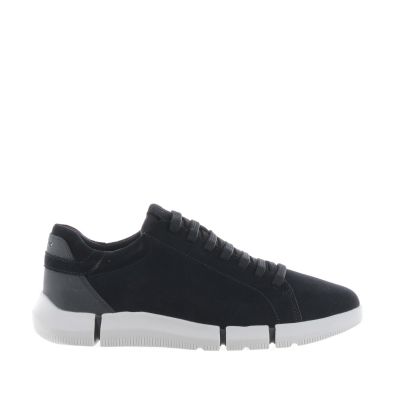 Sneaker adacter in camoscio