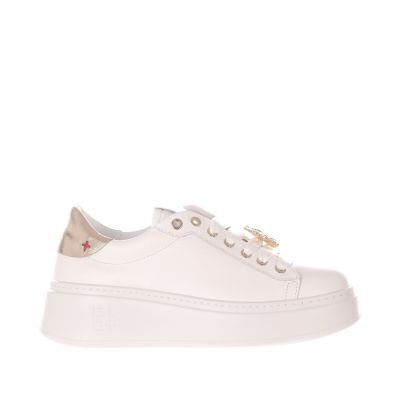 Sneaker in pelle con dettaglio gioiello