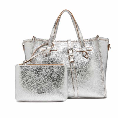 Shopping in pelle martellata