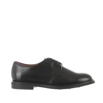 Stringata in pelle