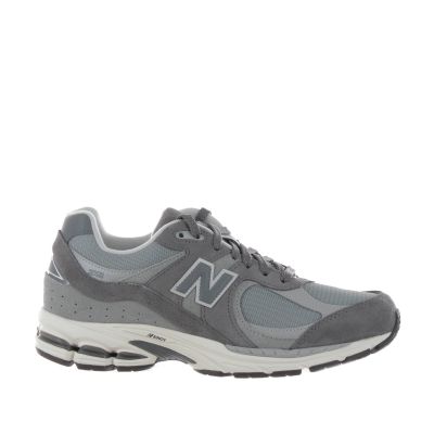 Sneaker 2002r in camoscio e mesh