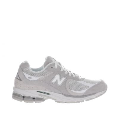 Sneaker 2002r in camoscio e mesh