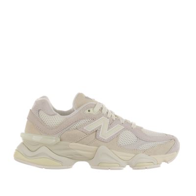 Sneaker 9060 in camoscio