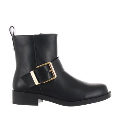 Stivaletto in pelle con cinturino decorativo