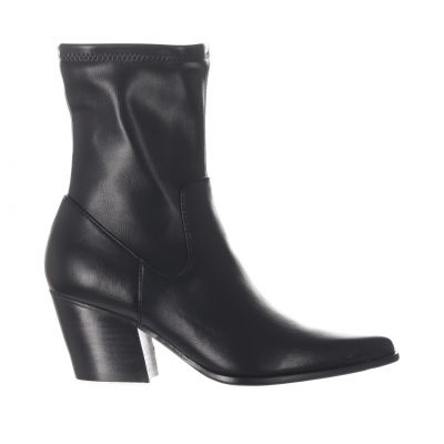 Stivaletto in pelle con tacco largo