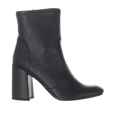 Stivaletto in pelle con tacco largo