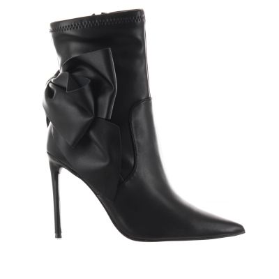 Tronchetto in pelle con fiocco decorativo