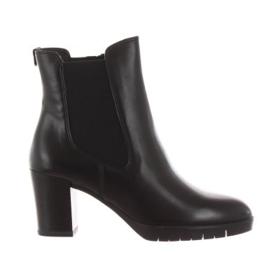 Tronchetto in pelle con inserto elastico