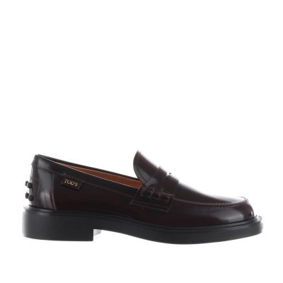 Mocassino in pelle con gommini sul tallone