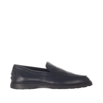 Mocassino in pelle con gommini sul tallone